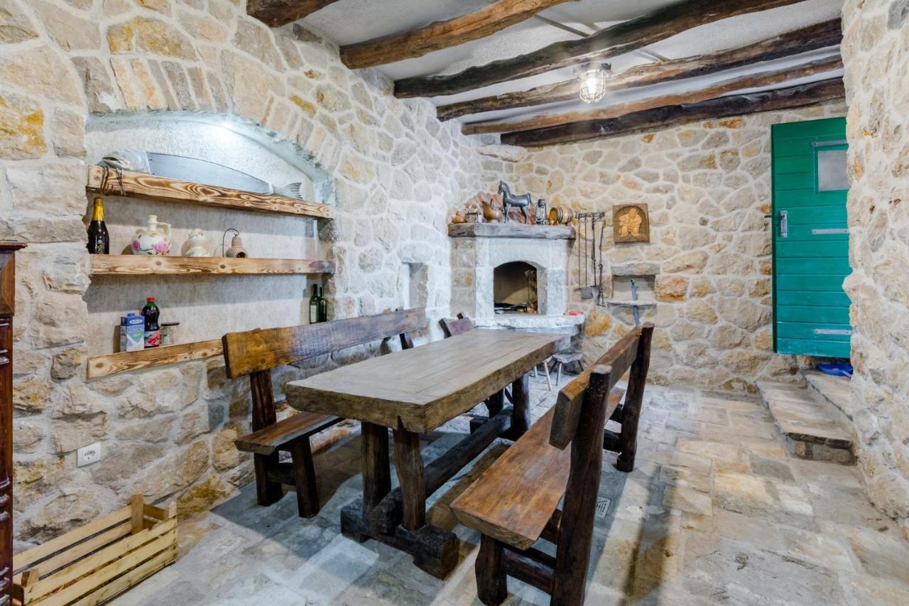 Holiday Home Rustic Kraljici Eksteriør billede