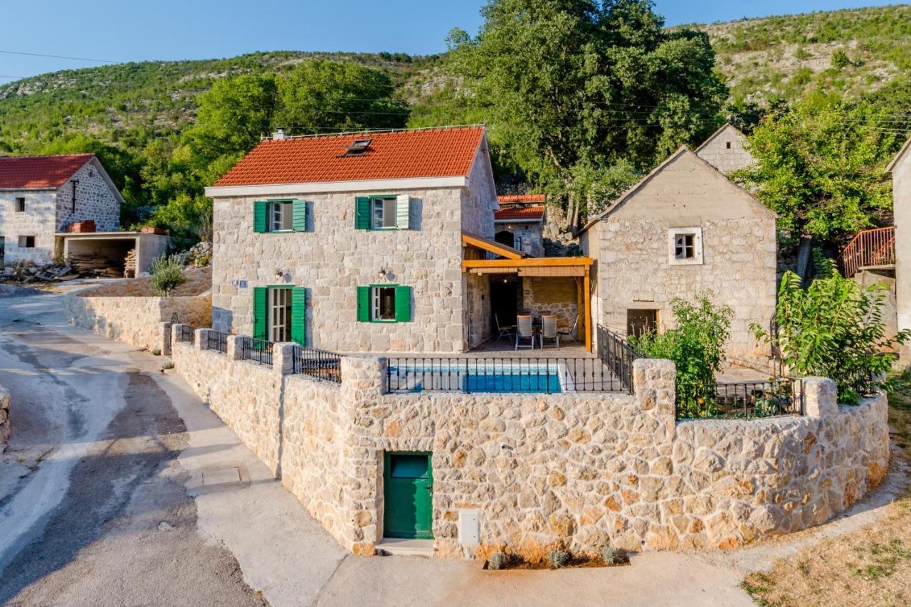 Holiday Home Rustic Kraljici Eksteriør billede